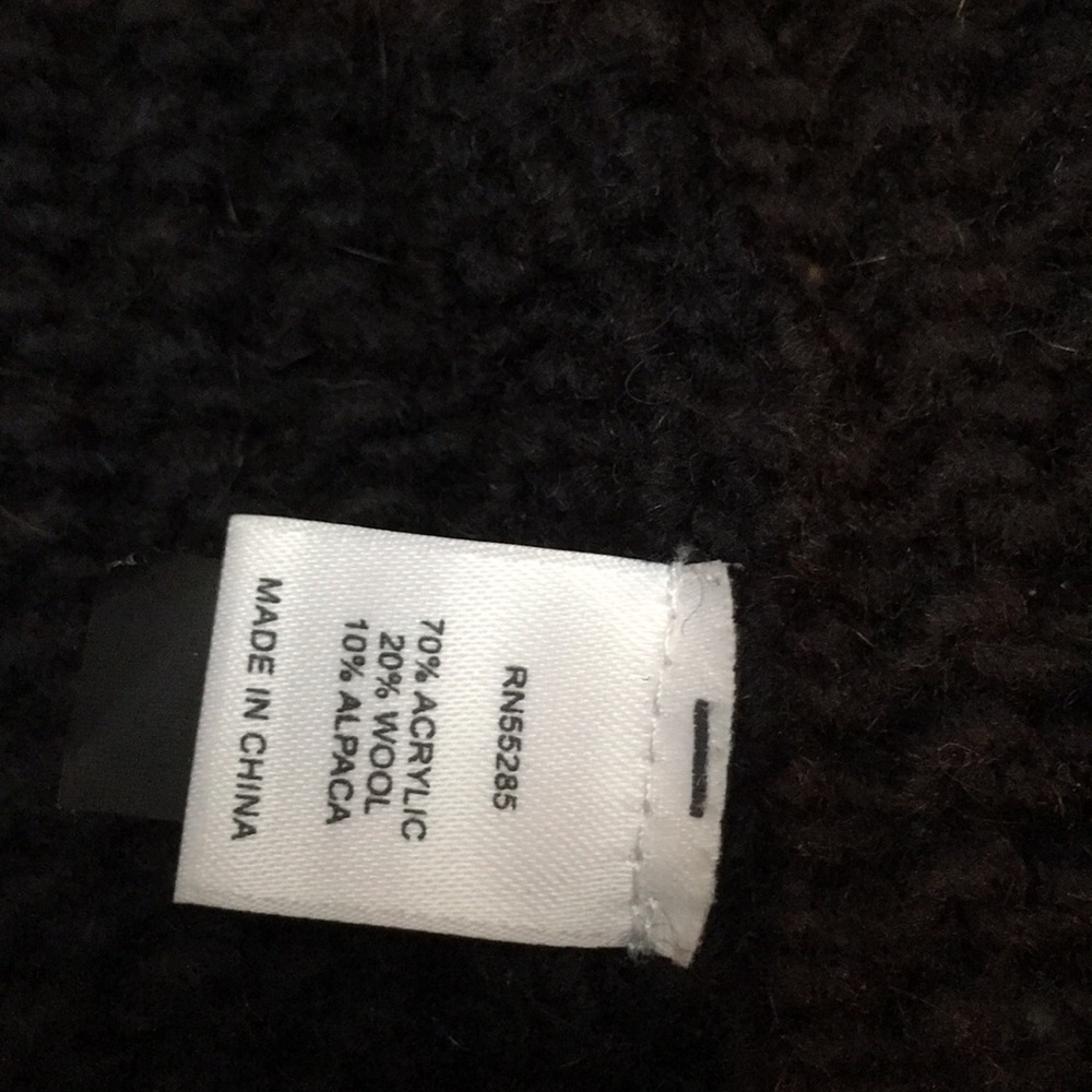Sweater/cape - Picture 3 of 4